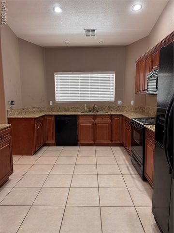 2011 South Highland Avenue, Pahrump, NV 89048