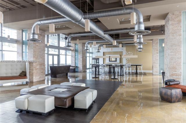 690 SW 1st Court 2328, Miami, FL 33130