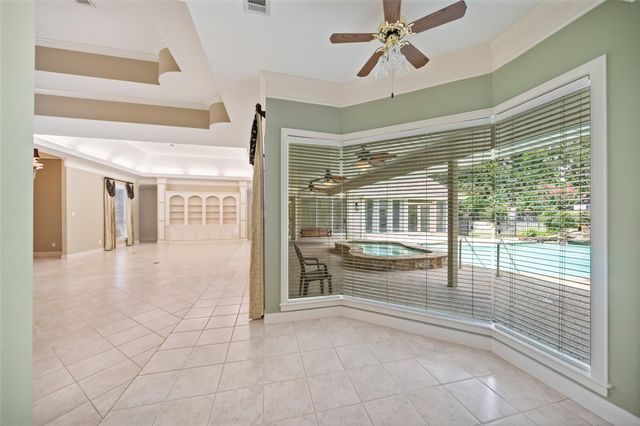 629 Stonewall Jackson Drive, Conroe, TX 77302