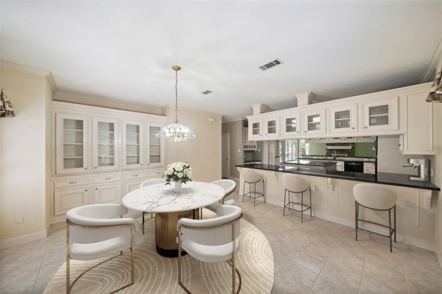 629 Stonewall Jackson Drive, Conroe, TX 77302