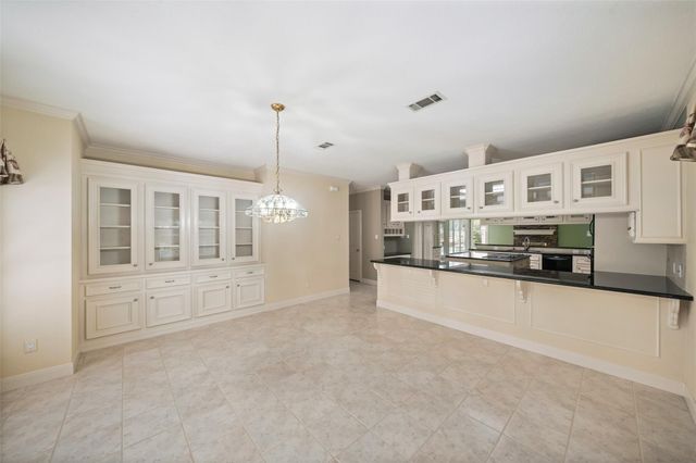 629 Stonewall Jackson Drive, Conroe, TX 77302