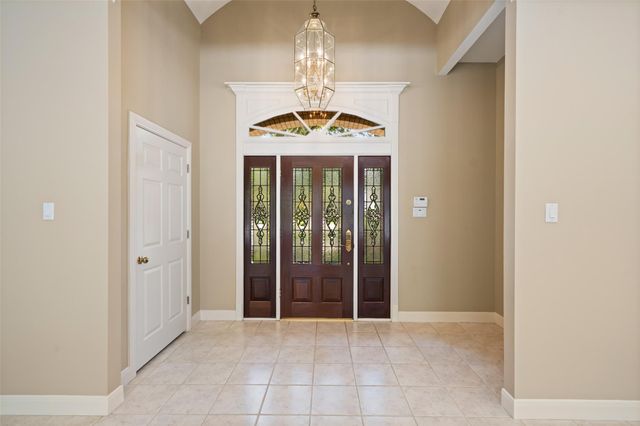 629 Stonewall Jackson Drive, Conroe, TX 77302