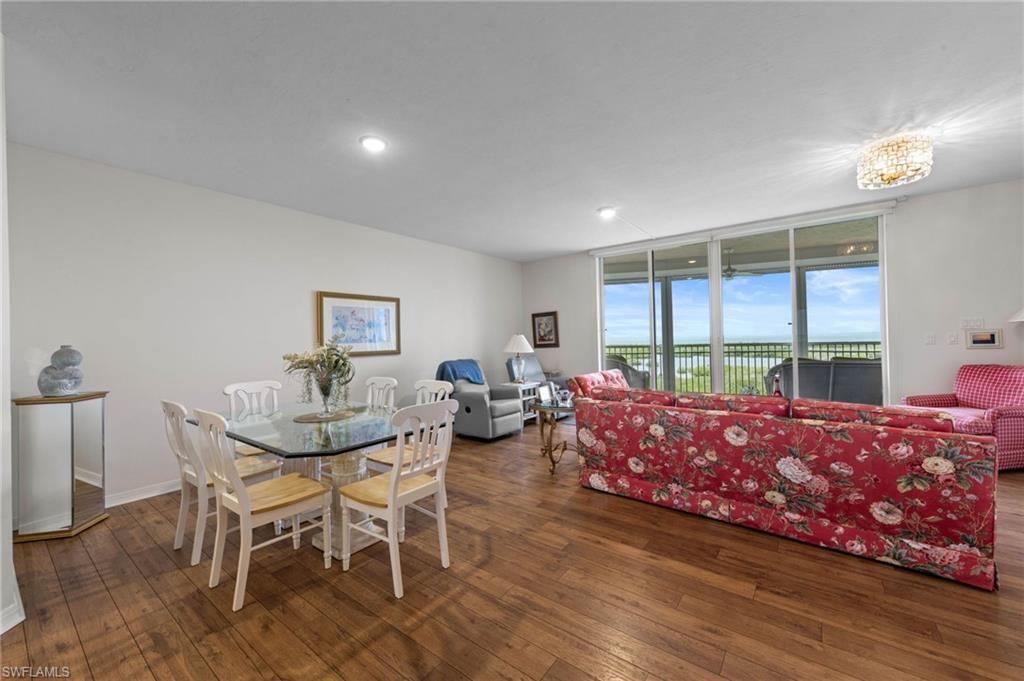 1001 Arbor Lake DR 904, NAPLES, FL 34110 — exterior