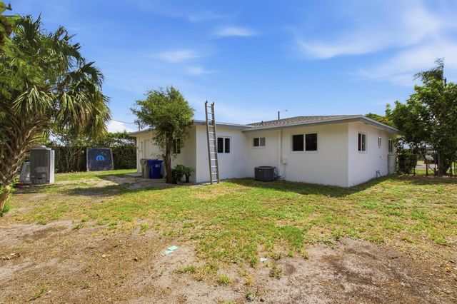 401 SE 1st Avenue, Pompano Beach, FL 33060
