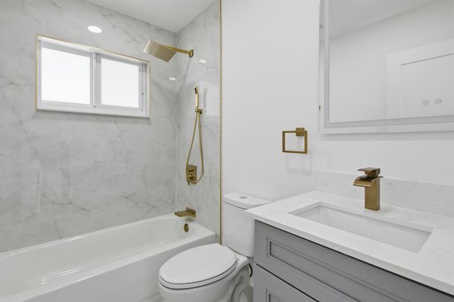 401 SE 1st Avenue, Pompano Beach, FL 33060