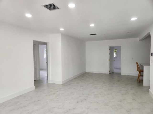 401 SE 1st Avenue, Pompano Beach, FL 33060
