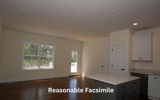 88 Lantern Drive, Sandown, NH 03873