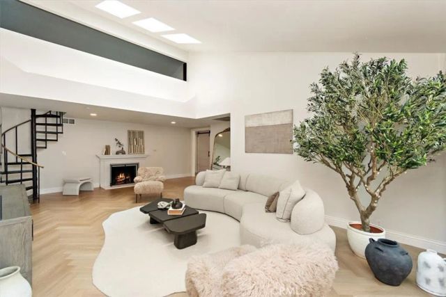 2765 Huntington Drive, San Marino, CA 91108