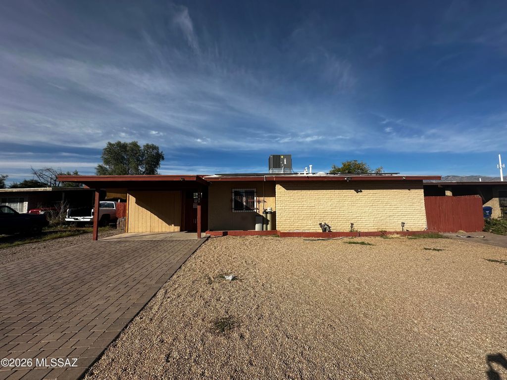 1132 W Knox Place, Tucson, AZ 85705
