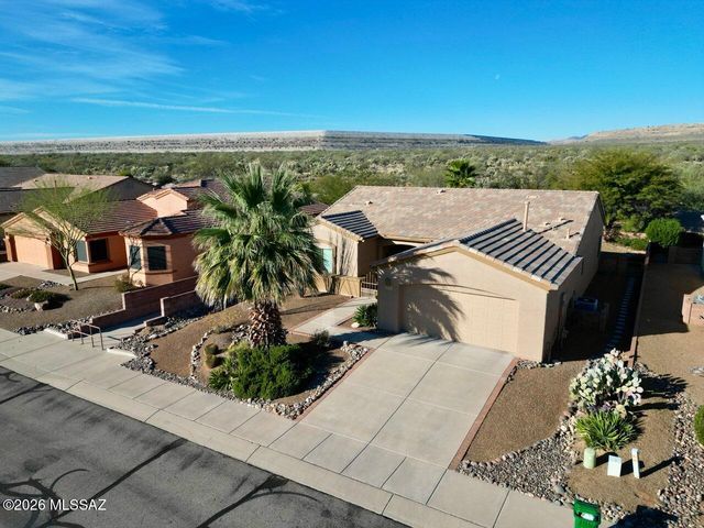 433 N Mountain Brook Drive, Green Valley, AZ 85614