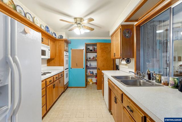 3262 Winslow Wy NW, Salem, OR 97304