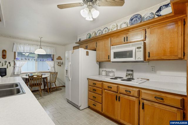 3262 Winslow Wy NW, Salem, OR 97304