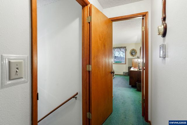 3262 Winslow Wy NW, Salem, OR 97304