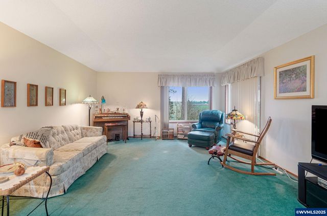 3262 Winslow Wy NW, Salem, OR 97304