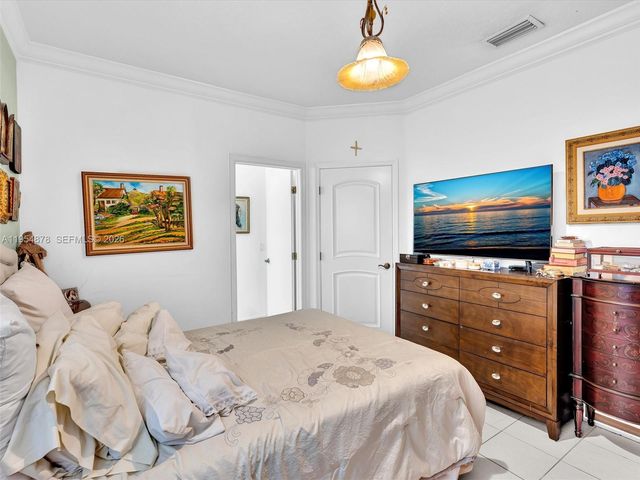 900 Spoonbill Circle, Weston, FL 33326