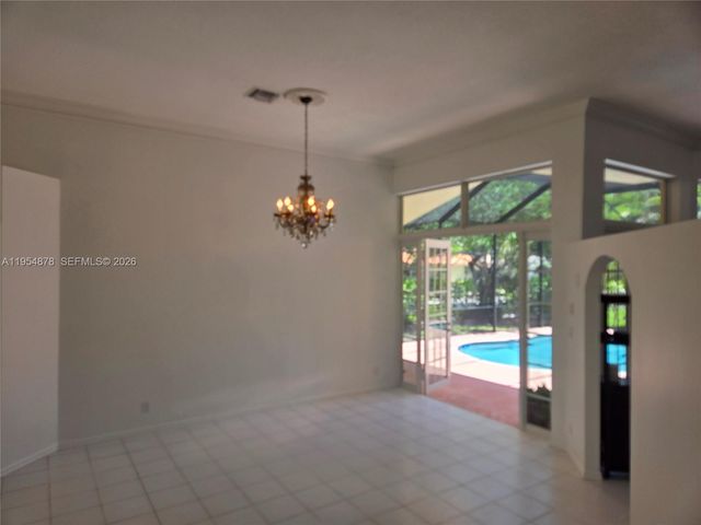 900 Spoonbill Circle, Weston, FL 33326