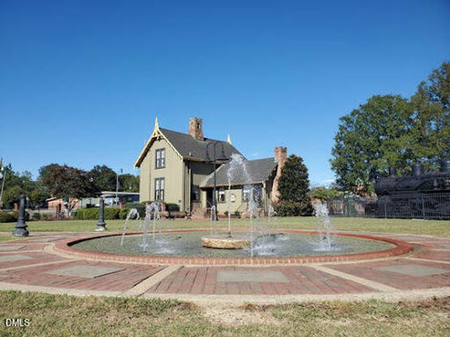 702 Dunlawton Court, Sanford, NC 27330