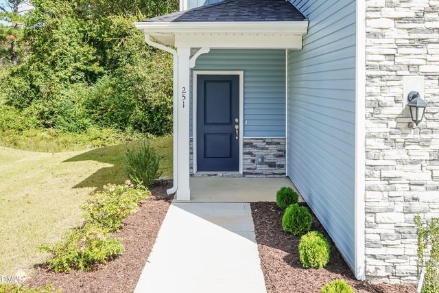 702 Dunlawton Court, Sanford, NC 27330