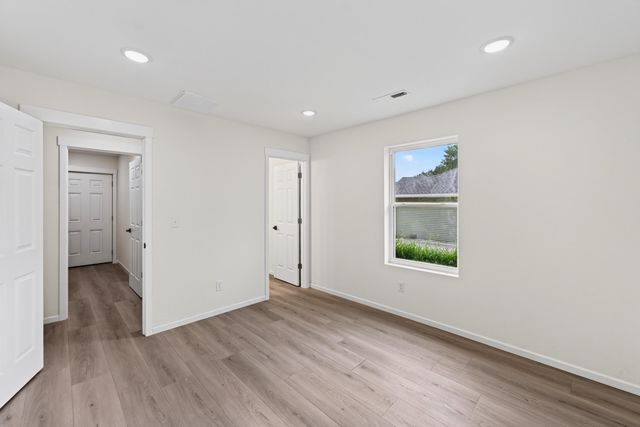 1451 N Lexington Avenue, Springfield, MO 65802