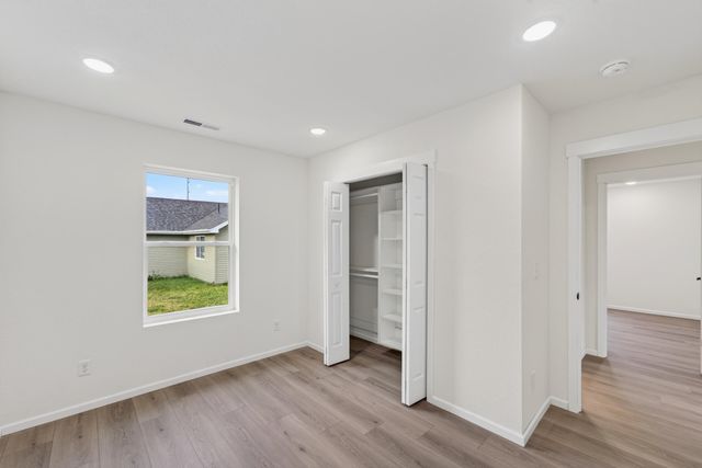 1451 N Lexington Avenue, Springfield, MO 65802