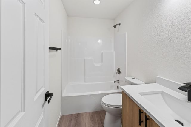 1451 N Lexington Avenue, Springfield, MO 65802