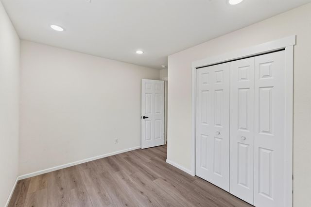 1451 N Lexington Avenue, Springfield, MO 65802