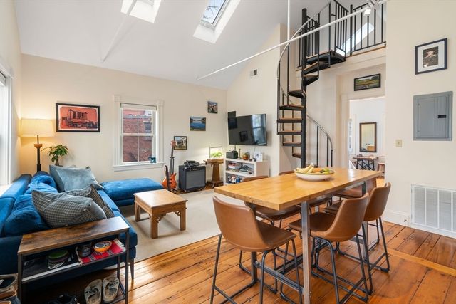 20 Porter St 3, Boston, MA 02130