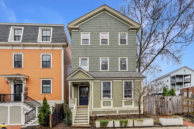 20 Porter St 3, Boston, MA 02130