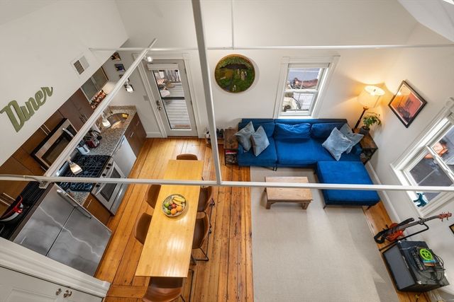 20 Porter St 3, Boston, MA 02130