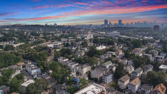 20 Porter St 3, Boston, MA 02130