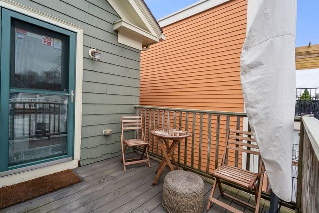 20 Porter St 3, Boston, MA 02130