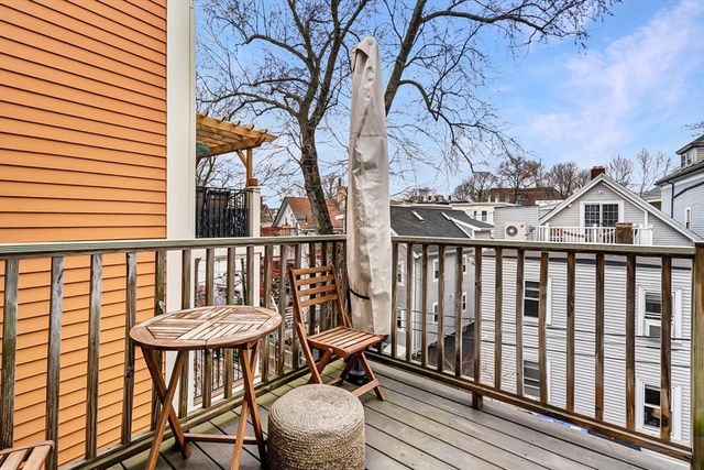 20 Porter St 3, Boston, MA 02130