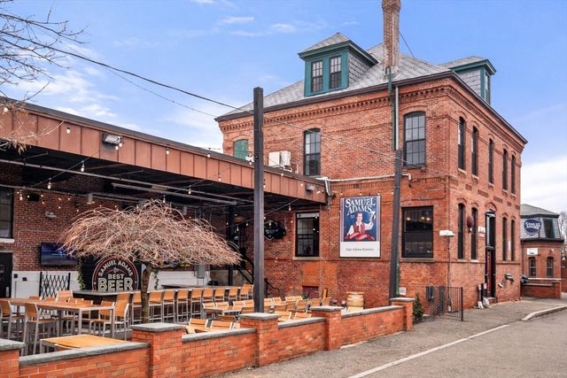 20 Porter St 3, Boston, MA 02130