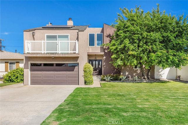 8418 Belford Avenue, Los Angeles, CA 90045