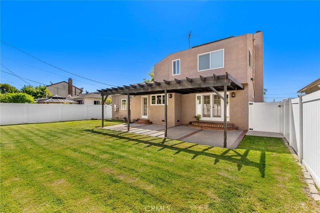 8418 Belford Avenue, Los Angeles, CA 90045