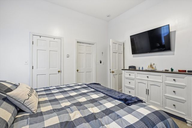 52 Church St, Gardner, MA 01440