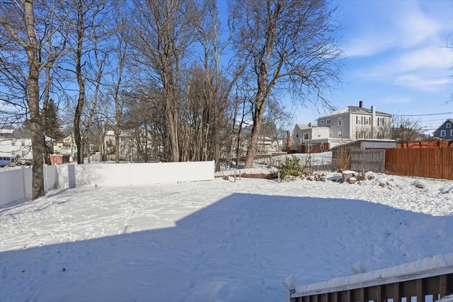 52 Church St, Gardner, MA 01440