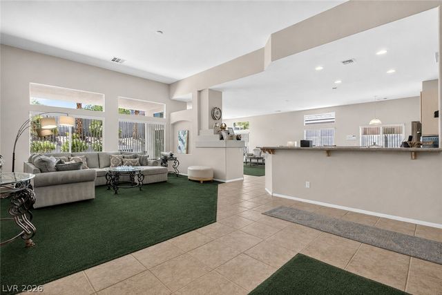 5525 Chicory Falls Court, Las Vegas, NV 89148