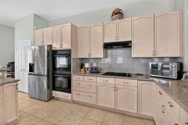 5525 Chicory Falls Court, Las Vegas, NV 89148