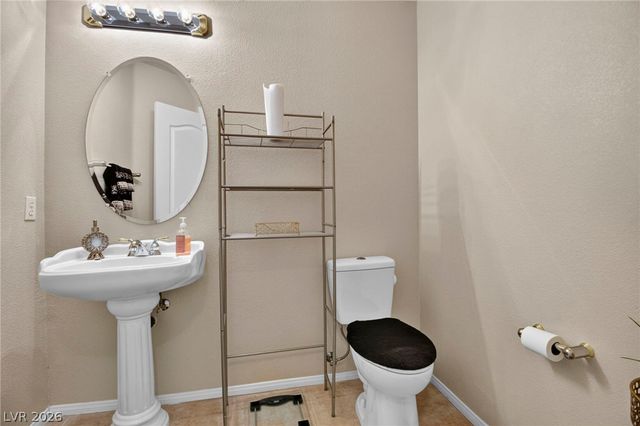 5525 Chicory Falls Court, Las Vegas, NV 89148