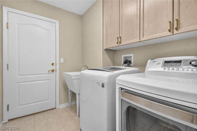 5525 Chicory Falls Court, Las Vegas, NV 89148