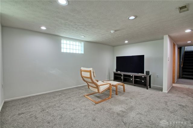 355 Hadley Avenue, Oakwood, OH 45419