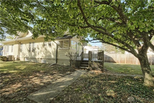 355 Hadley Avenue, Oakwood, OH 45419