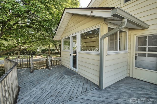 355 Hadley Avenue, Oakwood, OH 45419