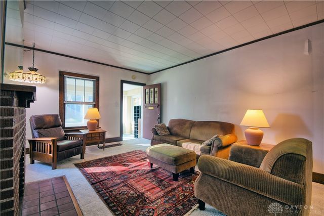 355 Hadley Avenue, Oakwood, OH 45419