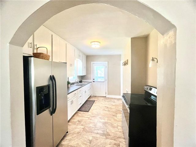 227 S Lynn Street, Nevada, MO 64772
