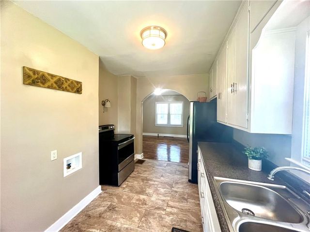 227 S Lynn Street, Nevada, MO 64772