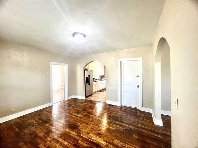 227 S Lynn Street, Nevada, MO 64772