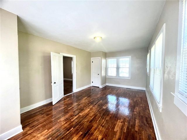 227 S Lynn Street, Nevada, MO 64772