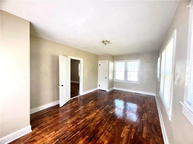 227 S Lynn Street, Nevada, MO 64772